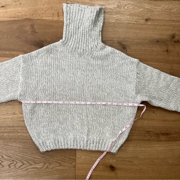 H&M Chunky-knit Turtleneck Sweater - Picture 7 of 10